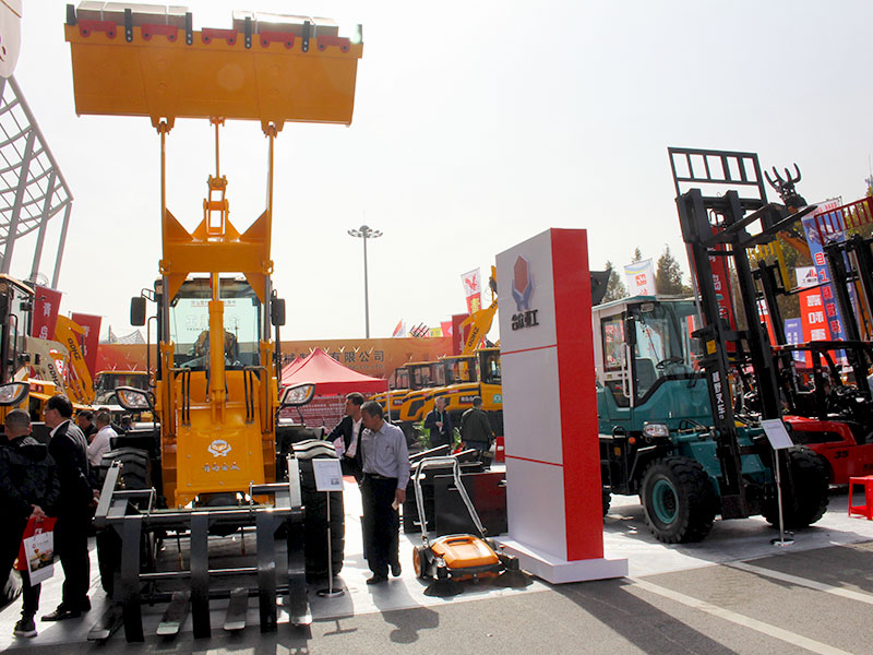 “合眾重工”應(yīng)邀參加2019中國(guó)(青島)國(guó)際農(nóng)業(yè)機(jī)械展覽會(huì)CAME(圖5) “合眾重工”應(yīng)邀參加2019中國(guó)(青島)國(guó)際農(nóng)業(yè)機(jī)械展覽會(huì)CAME(圖5)